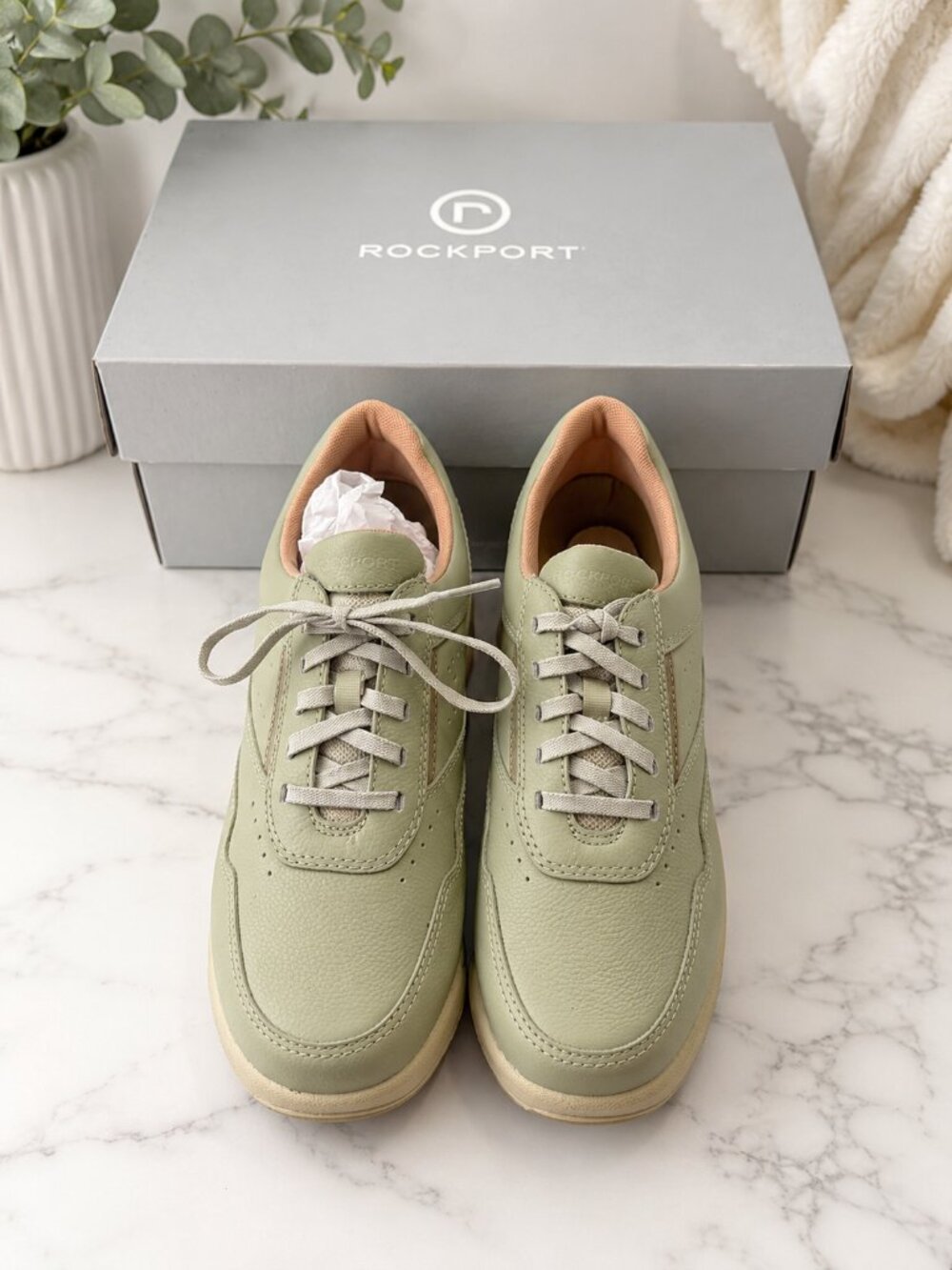 Rockport Women's Leather Walking Shoes – New in Box
